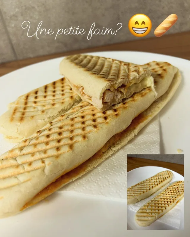 Panini 4 Fromages - Mozza, Emmental, Fromage de Chèvre